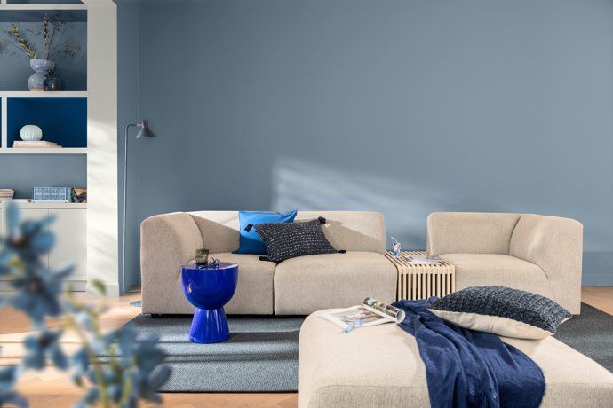 Každoroční volba Barvy roku od Duluxu vychází z dlouhodobého sledování společenských změn, životního stylu i toho, jak lidé své domovy skutečně používají. 
