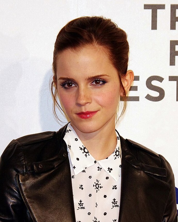 Emma Watson proměnila svůj životní směr z herectví k aktivismu za ženská práva. Hollywood už pro ni není hlavní prioritou, vybírá projekty podle smyslu a hodnot.
