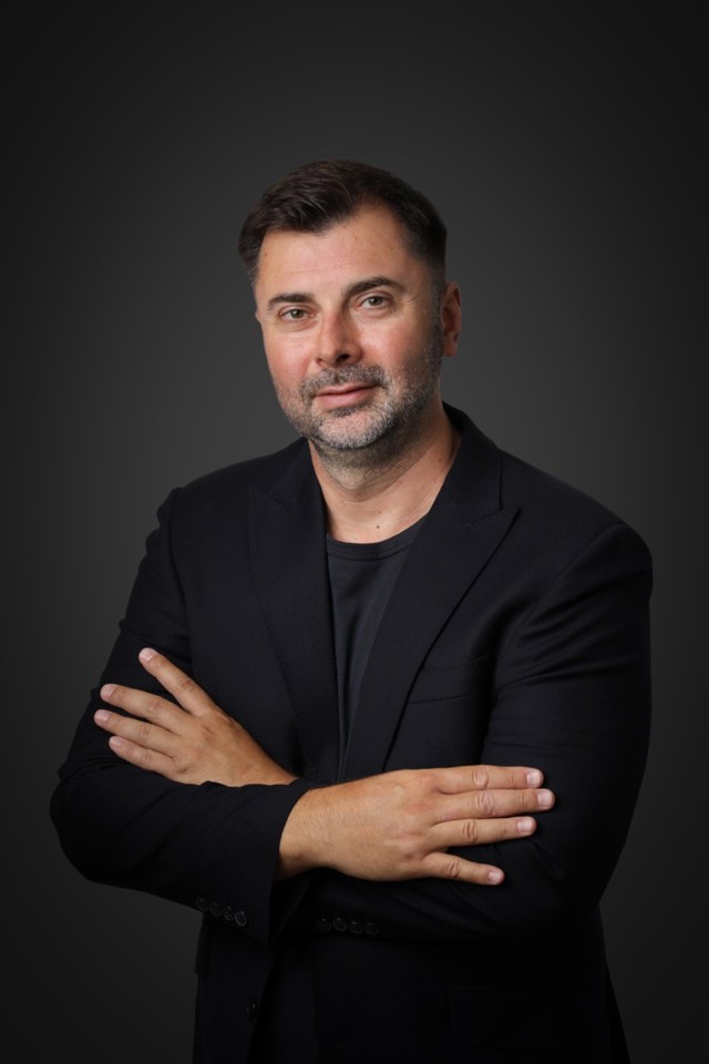 Profesionálním propojením dvou prostorů vzniklo prémiové a elegantní bydlení Profesionálním propojením dvou prostorů vzniklo prémiové a elegantní bydlení