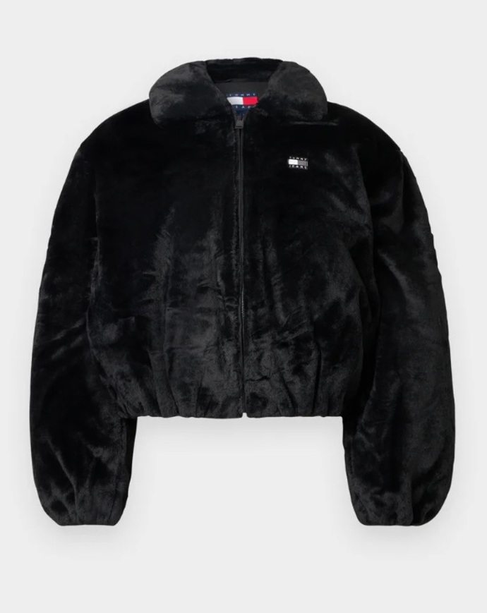 Bomber z umělé kožešiny, Tommy Jeans, 2 606 Kč
Bomber z umělé kožešiny, Tommy Jeans, 2 606 Kč