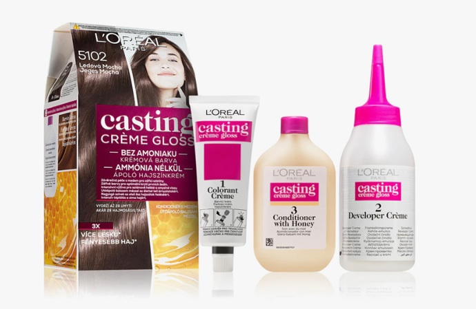 Hnědá barva na vlasy v odstínu Mocha, L’Oréal Paris, 200 Kč

 
