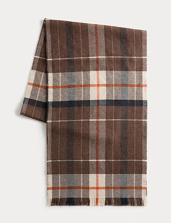 Šála, Marks & Spencer, 599 Kč
