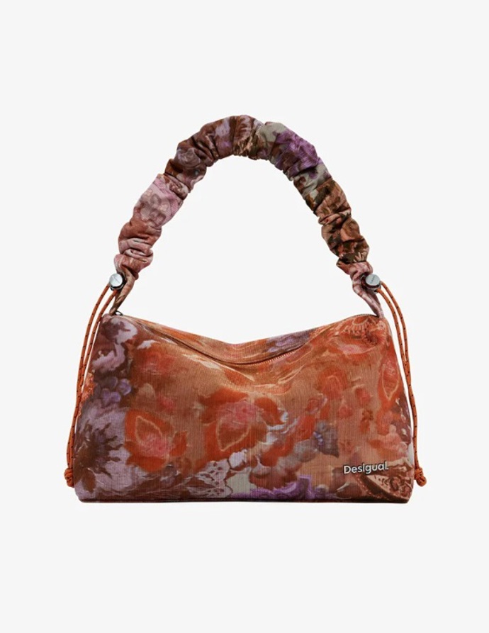 Dámská retro kabelka, Desigual, 1 250 Kč
Dámská retro kabelka, Desigual, 1 250 Kč