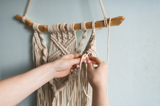 DIY: Vyrobte si doma vlastní macramé. Uvidíte, že je to snadné