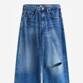 Tommy Jeans 1400 Kč
