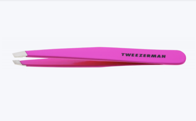Tweezerman Slant Pink pinzeta růžová, 599 Kč
