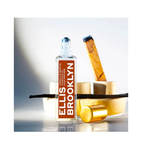 Přírodní olejový parfém roll-on Ellis Brooklyn Vanilla Santo, 1 250 Kč, prodává Líčírna Organics
