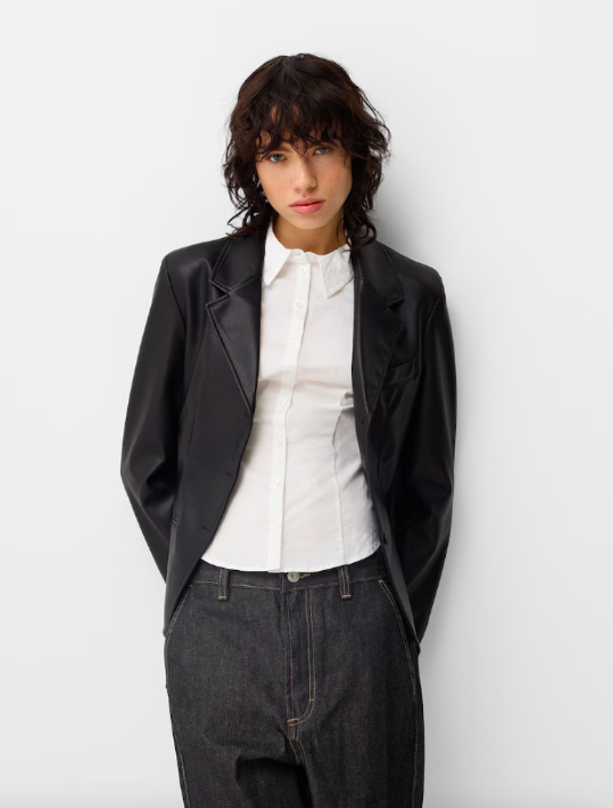 Bershka 889 Kč
Bershka 889 Kč