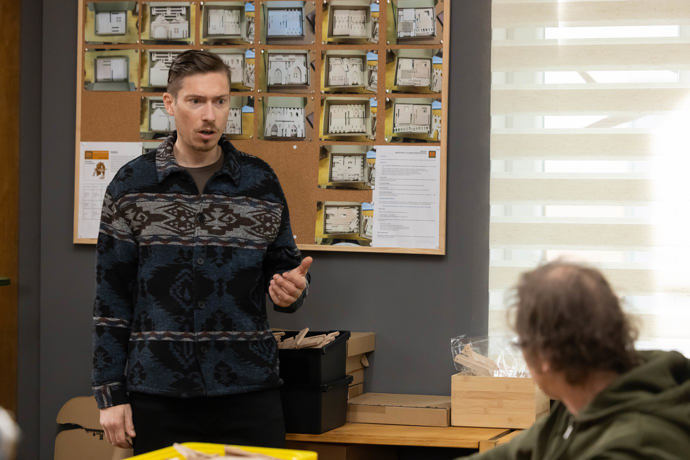 Nekonečný seriál Ulice sleduje dramatické osudy několika rodin žijících v sousedství
