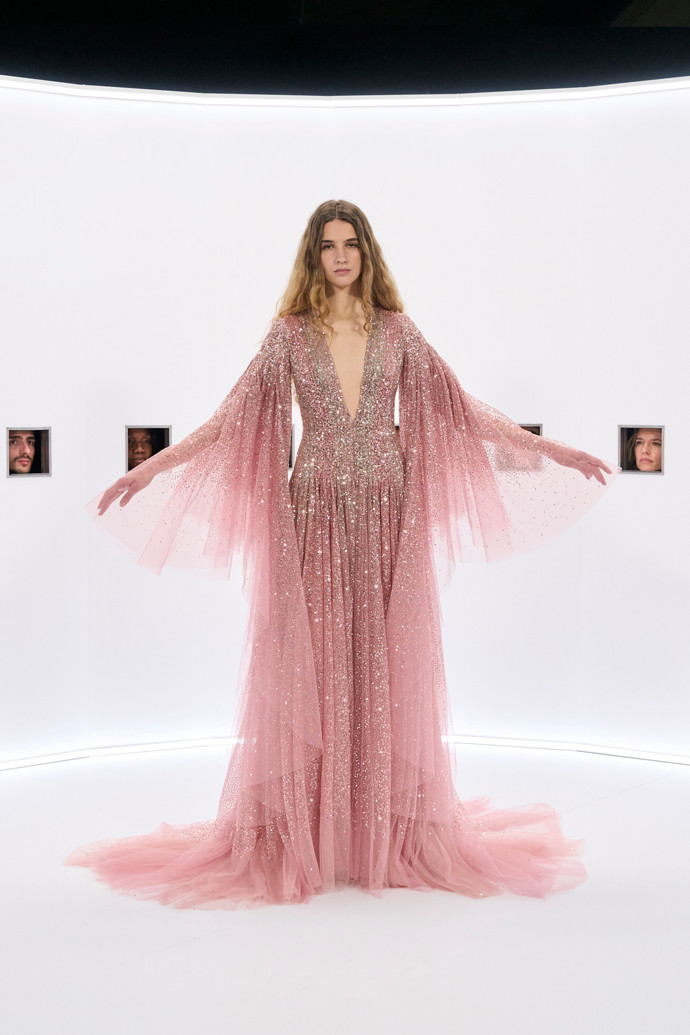 Valentino haute couture, jaro/léto 2026
Valentino haute couture, jaro/léto 2026