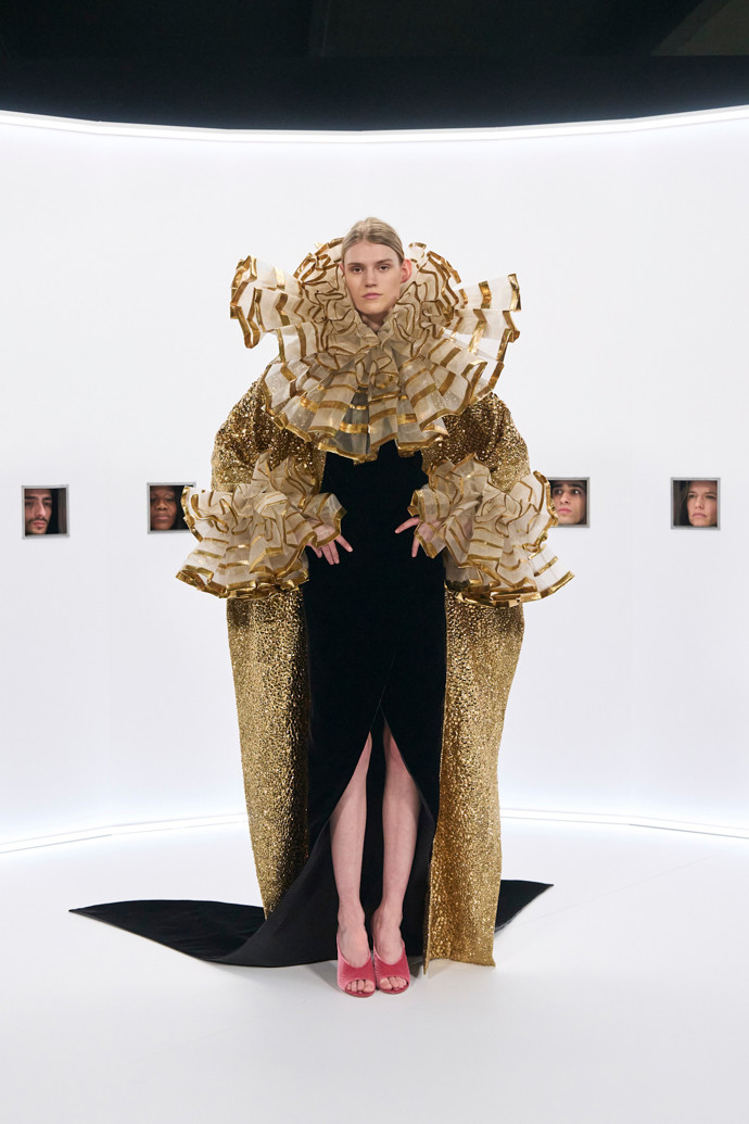 Valentino haute couture, jaro/léto 2026
Valentino haute couture, jaro/léto 2026