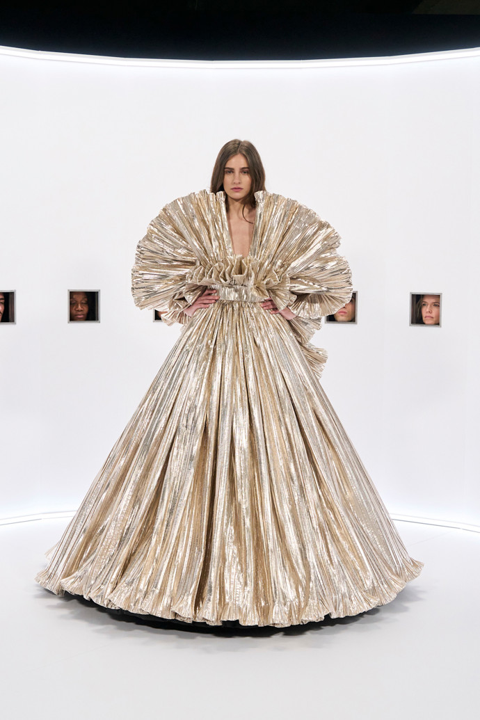 Valentino haute couture, jaro/léto 2026
Valentino haute couture, jaro/léto 2026
