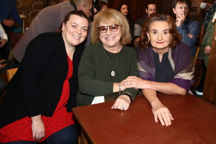 Lucie, Iva Hüttnerová a Eva Holubová
