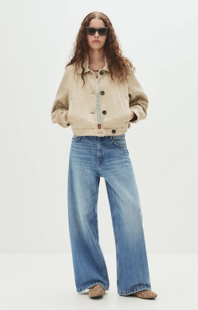 Baggy džíny, PULL&BEAR, 499 Kč
