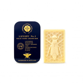 Luxusní tuhý krém na ruce Edinburgh Skincare, 480 Kč (50 g), Whiteorchid.cz
