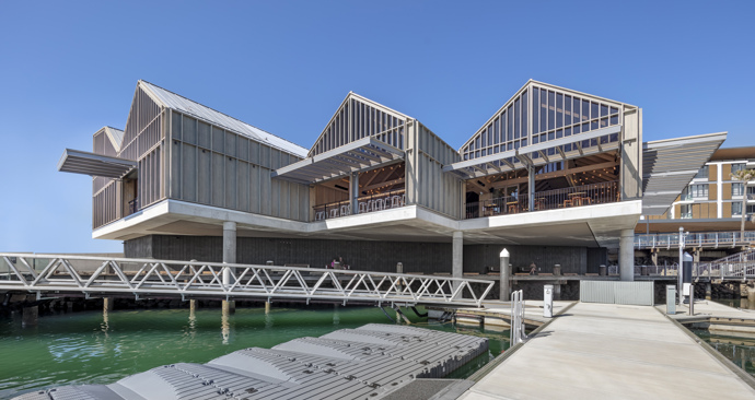 H&E Architects změnili nábřeží v Shell Cove v Austrálii.
H&E Architects změnili nábřeží v Shell Cove v Austrálii.