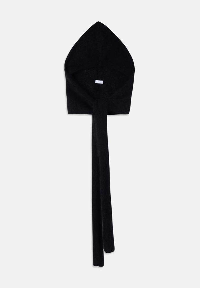 A. Roege Hove, 4690 Kč, zalando.cz
