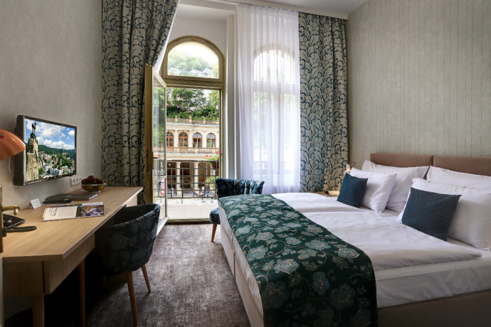 ASTORIA Hotel & Medical Spa v Karlových Varech získal ocenění Asociace hotelů a restaurací ČR v kategorii Řetězcové hotely a hotely nad 80 pokojů pro rok 2022.
ASTORIA Hotel & Medical Spa v Karlových Varech získal ocenění Asociace hotelů a restaurací ČR v kategorii Řetězcové hotely a hotely nad 80 pokojů pro rok 2022.