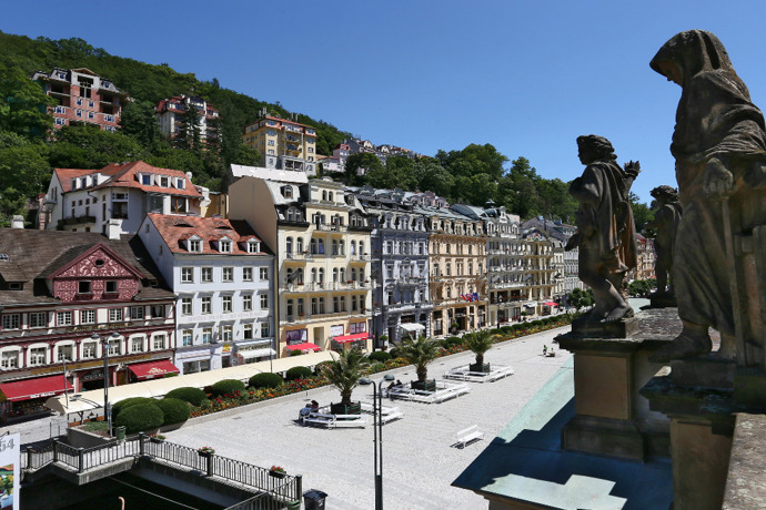 Západočeská lázeňská města jako jsou Karlovy Vary, která jsou součástí kulturního dědictví UNESCO, jsou pro lázeňské pobyty jako stvořená.
Západočeská lázeňská města jako jsou Karlovy Vary, která jsou součástí kulturního dědictví UNESCO, jsou pro lázeňské pobyty jako stvořená.