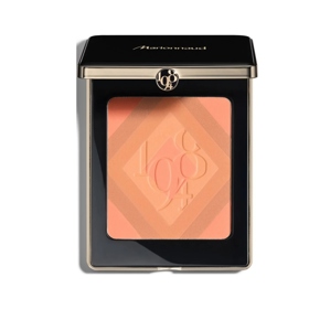 Pudrový bronzer Sun Powder, Marionnaud 1984, 619 Kč
Pudrový bronzer Sun Powder, Marionnaud 1984, 619 Kč