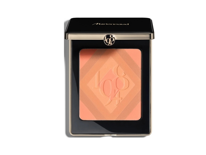 Pudrový bronzer Sun Powder, Marionnaud 1984, 619 Kč
