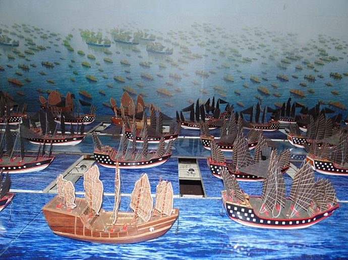 Jméno Zheng He dostal až poté, co se jeho ochránce stal císařem. S novým jménem přišla i role muže, který měl ovládnout moře.
