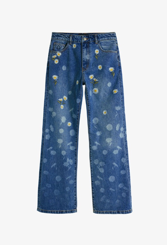 Džíny s kopretinami, Desigual, 2 099 Kč
