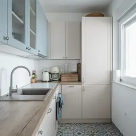 Myšlenka na vlastní místo u moře nepřišla náhle. Dlouhé roky šlo spíš o tiché přání vracet se do Evropy k pobřeží, pronajímat si apartmán a trávit tam čas podle potřeby.
Myšlenka na vlastní místo u moře nepřišla náhle. Dlouhé roky šlo spíš o tiché přání vracet se do Evropy k pobřeží, pronajímat si apartmán a trávit tam čas podle potřeby.