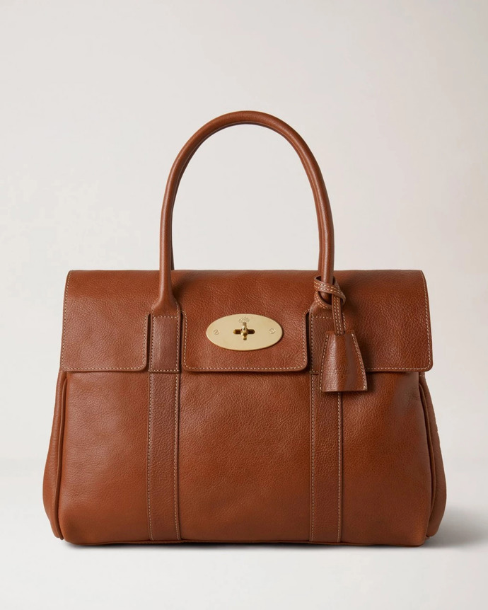 Velký návrat zažívá také kabelka Bayswater od Mulberry.
