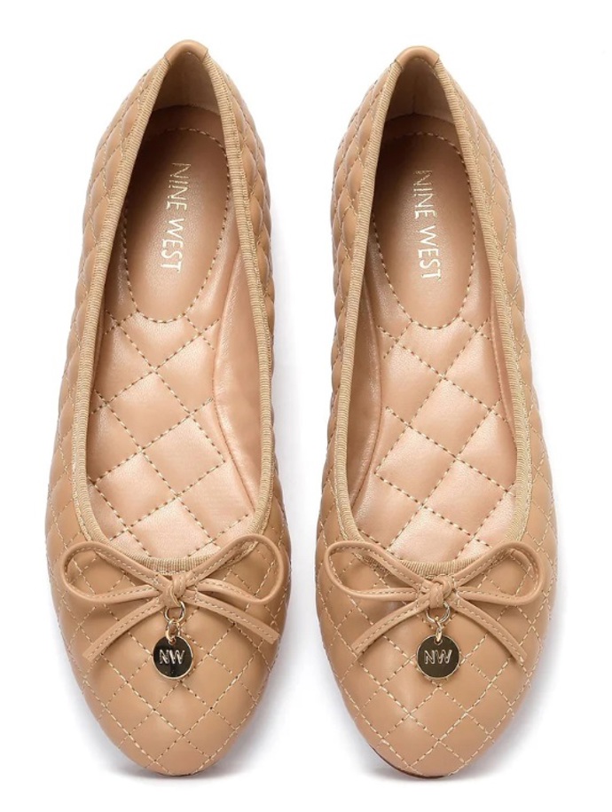 Béžové baleríny, Nine West, 1 049 Kč

