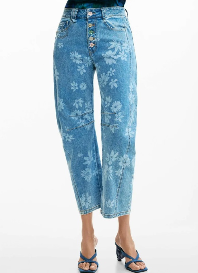 Džíny s jemným květinovým potiskem, Desigual, 3 699 Kč
