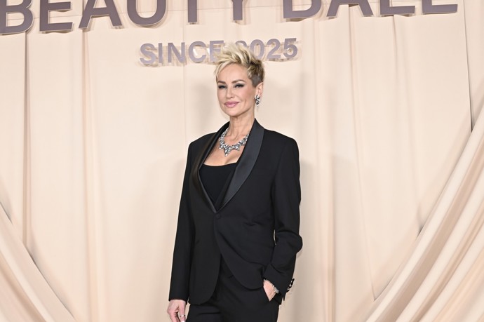 Adriana Sklenaříková dokazuje, že pixie cut je variabilní!
Adriana Sklenaříková dokazuje, že pixie cut je variabilní!