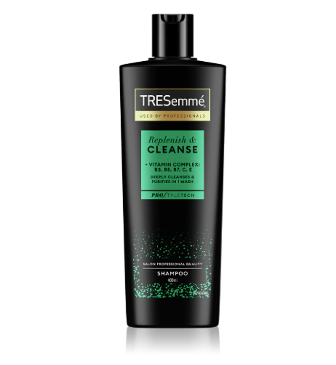 Šampon, TRESemmé, 132 Kč
Šampon, TRESemmé, 132 Kč