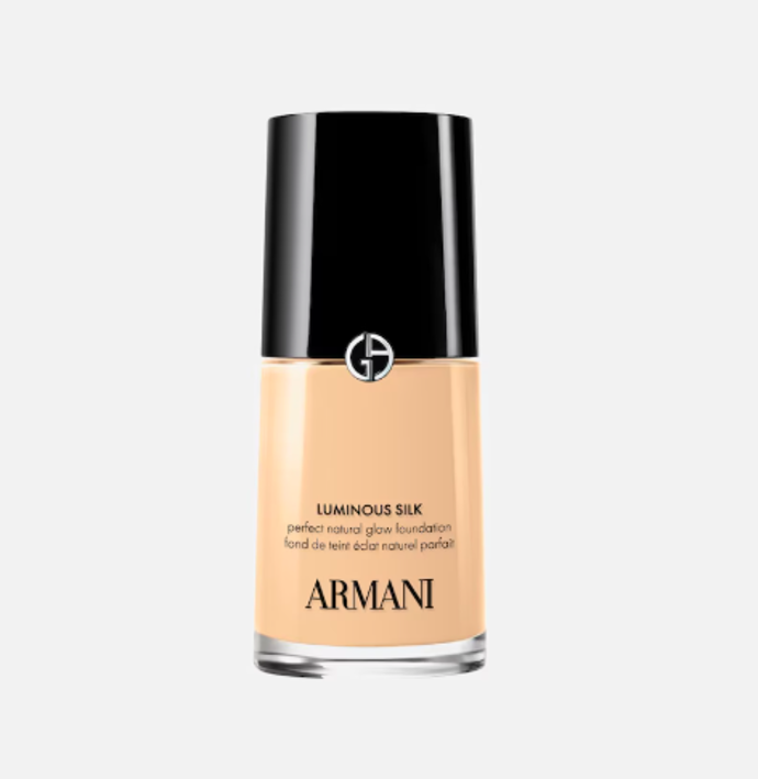 Sametový make-up Luminous Silk, Giorgio Armani, 1 999 Kč (30 ml)
