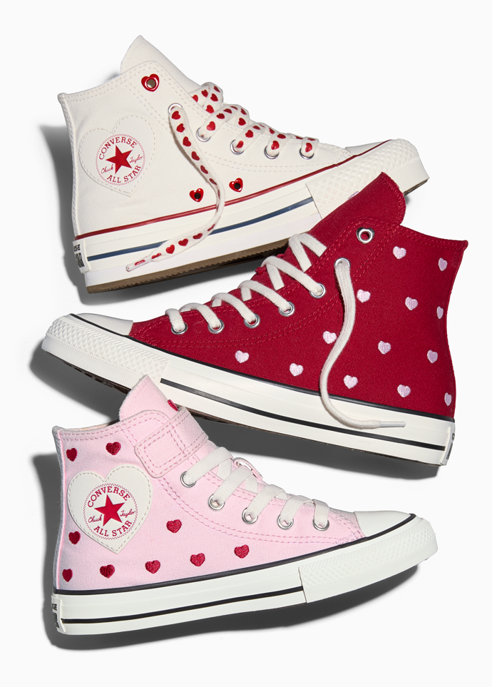 Converse, od 1690 Kč
Converse, od 1690 Kč