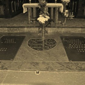 Pompézní náhrobky Václava II. a Elišky Přemyslovny v prostorách zbraslavského kláštera představují fascinující tečku za příběhem posledních Přemyslovců
Pompézní náhrobky Václava II. a Elišky Přemyslovny v prostorách zbraslavského kláštera představují fascinující tečku za příběhem posledních Přemyslovců