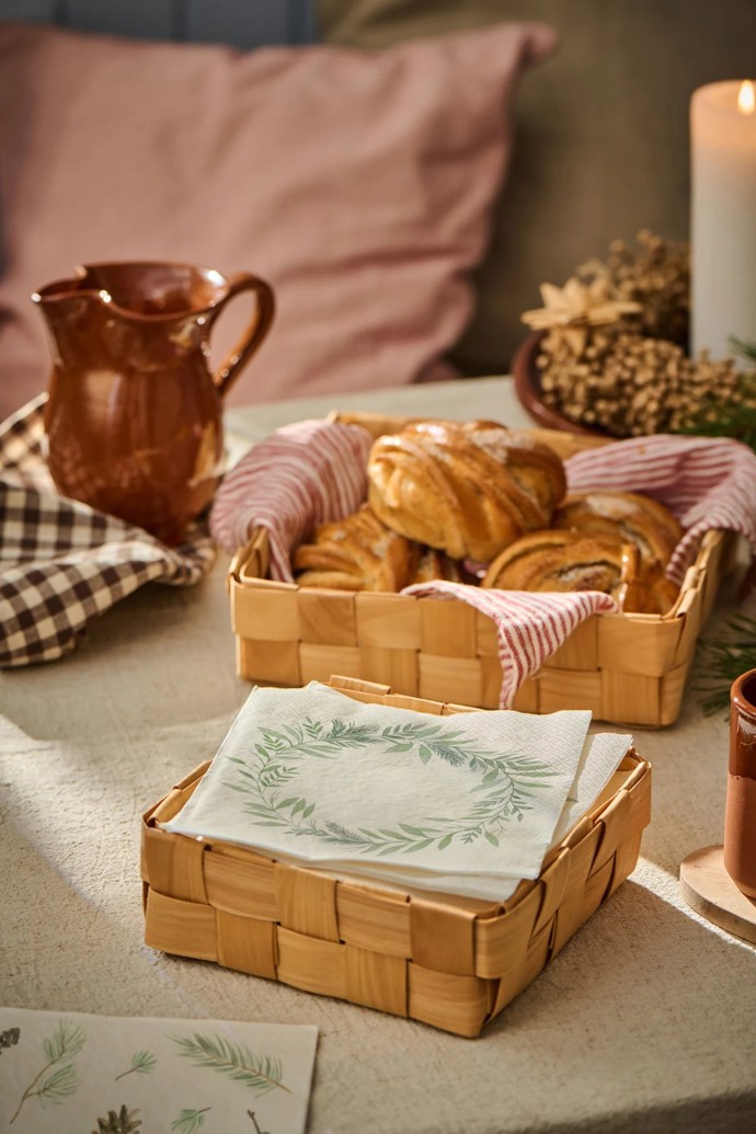Dřevěný košík Square Braided Chip Wood – set 2 ks, 489 Kč, bellarose.cz
Dřevěný košík Square Braided Chip Wood – set 2 ks, 489 Kč, bellarose.cz