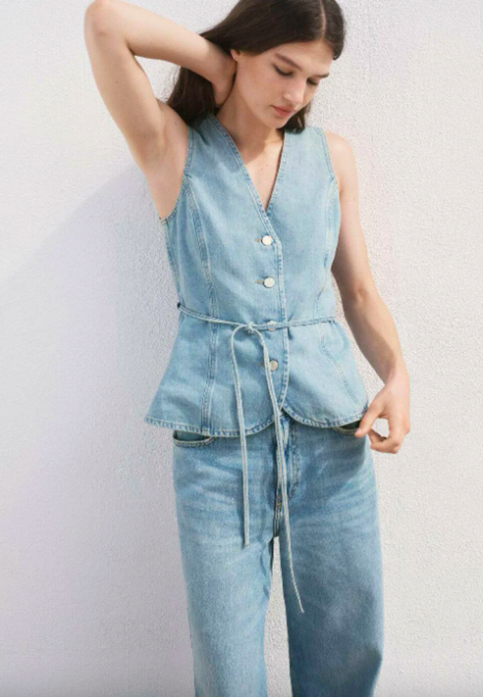 Mango, 1 299 Kč, prodává Zalando
Mango, 1 299 Kč, prodává Zalando