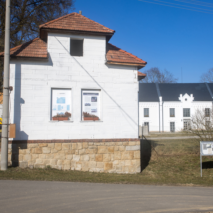 Zámek Kvasetice
