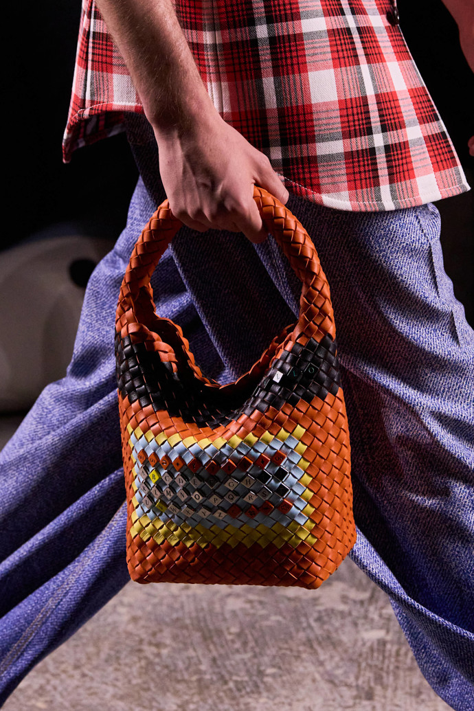 Bottega Veneta a její barevná verze
Bottega Veneta a její barevná verze