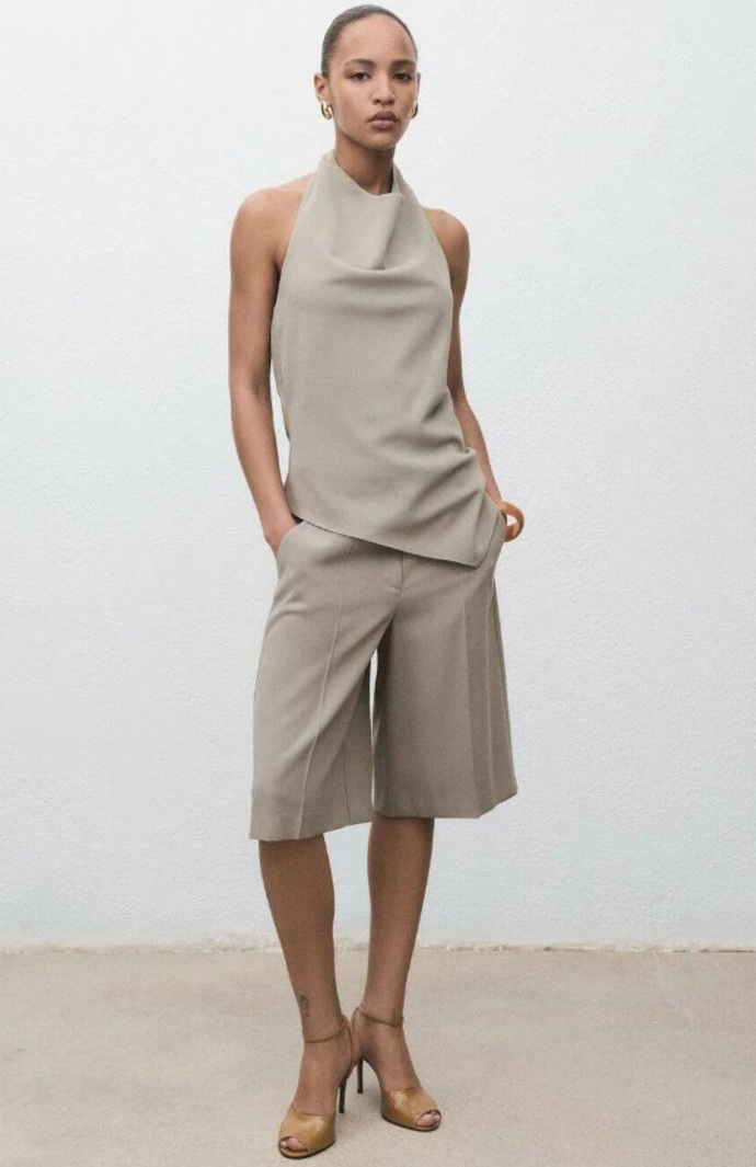 Elegantní bermudy, Mango, 499 Kč
Elegantní bermudy, Mango, 499 Kč