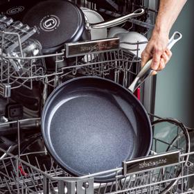 Greenpan, Nepřilnavá keramická pánev Barcelona Pro, Ø 30 cm, černá, Potten & Pannen - Staněk, 2 990 Kč
Greenpan, Nepřilnavá keramická pánev Barcelona Pro, Ø 30 cm, černá, Potten & Pannen - Staněk, 2 990 Kč