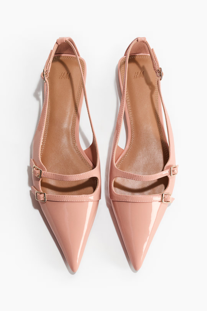 Baleríny nude, H&M, 739 Kč
Baleríny nude, H&M, 739 Kč