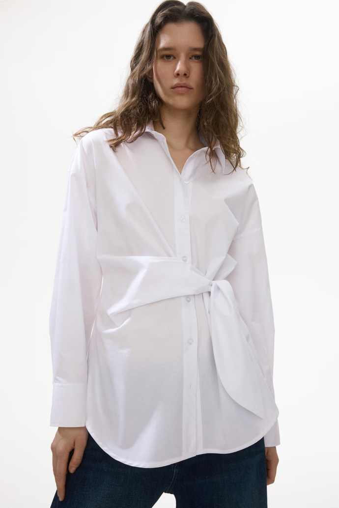 Košile s vázačkou, H&M, 859 Kč 
