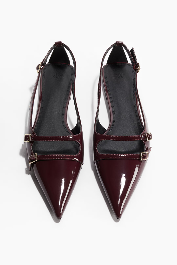 Vínové baleríny, H&M, 739 Kč
Vínové baleríny, H&M, 739 Kč