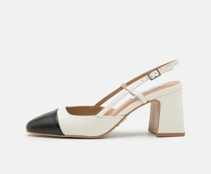 Černo-bílé sandálky, Steve Madden/Zalando, 1944 Kč
Černo-bílé sandálky, Steve Madden/Zalando, 1944 Kč