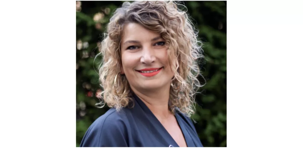 S vlasovou stylistkou Michaelou Gabriškovou se můžete poradit v OliOla - organic beauty studio | Kadeřnictví & Kosmetika Praha 10
