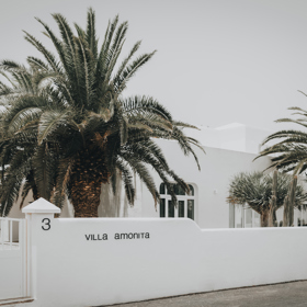 Rekonstrukci velkorysé vily uprostřed malebného ostrova Lanzarote, obklopené vzrostlými palmami plnými zpívajících ptáků.
Rekonstrukci velkorysé vily uprostřed malebného ostrova Lanzarote, obklopené vzrostlými palmami plnými zpívajících ptáků.