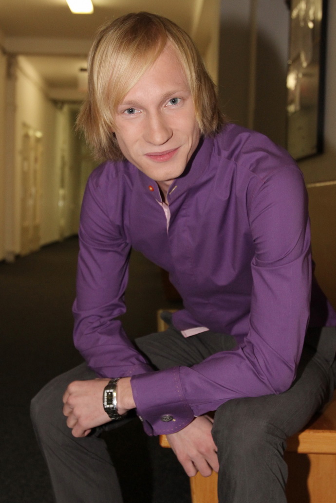 Modrooký blonďáček rychle vystřelil mezi hvězdy
Modrooký blonďáček rychle vystřelil mezi hvězdy