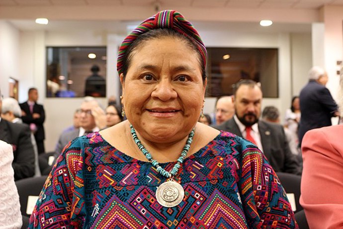 Rigoberta Menchú Tum získala v roce 1992 Nobelovu cenu za mír za svůj boj za lidská práva. Ocenění vnímala jako uznání pro všechny utlačované komunity, nejen pro sebe.
